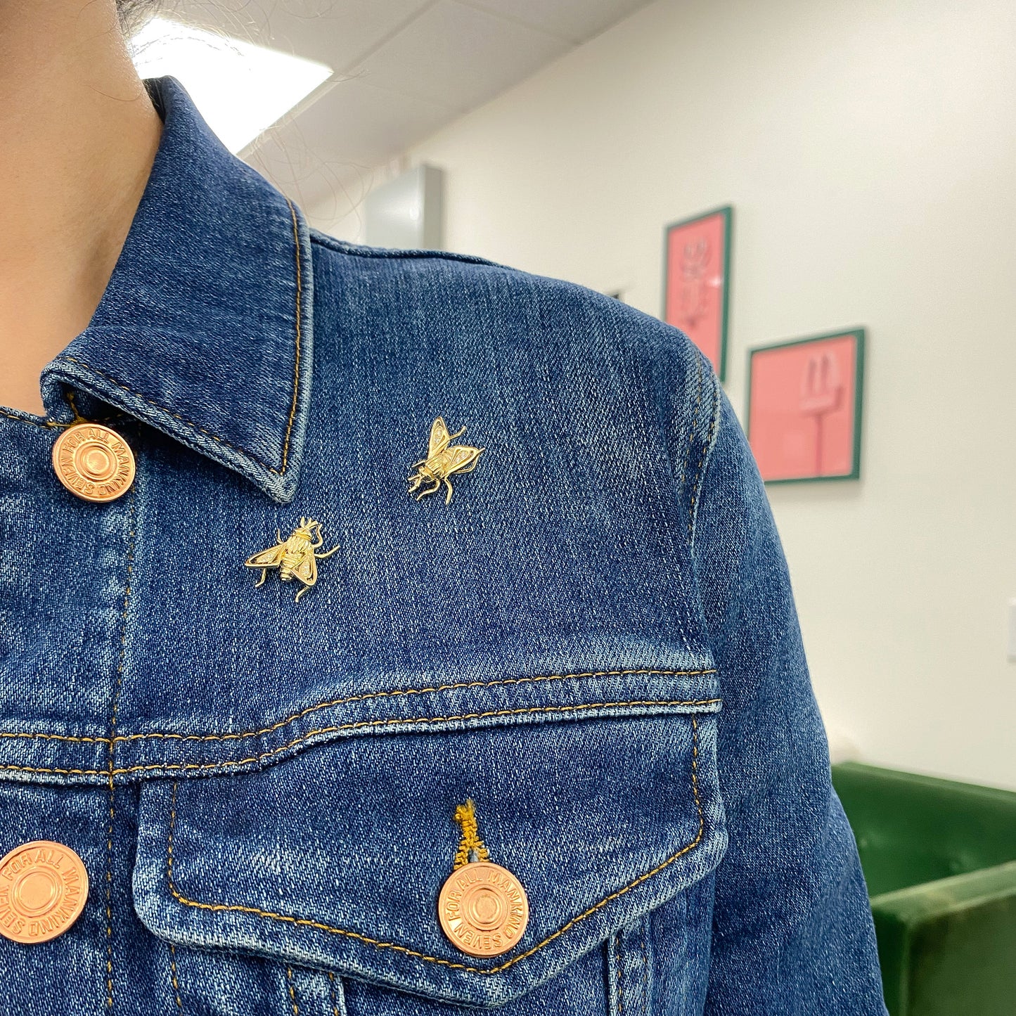 14K Gold Diamond Fly Pin