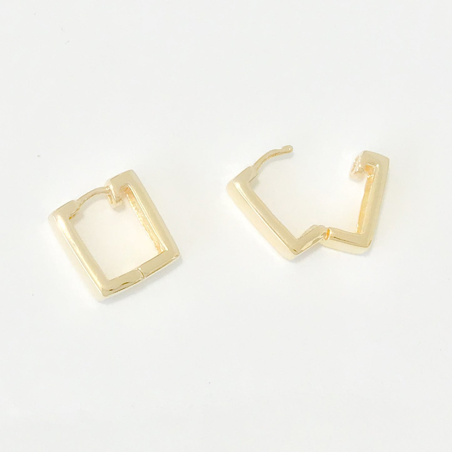 14K Gold Diamond Baguette Thick Rectangle Huggie Hoop Earrings