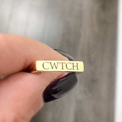 14K Gold Engravable Rectangle Signet Ring, Small Size