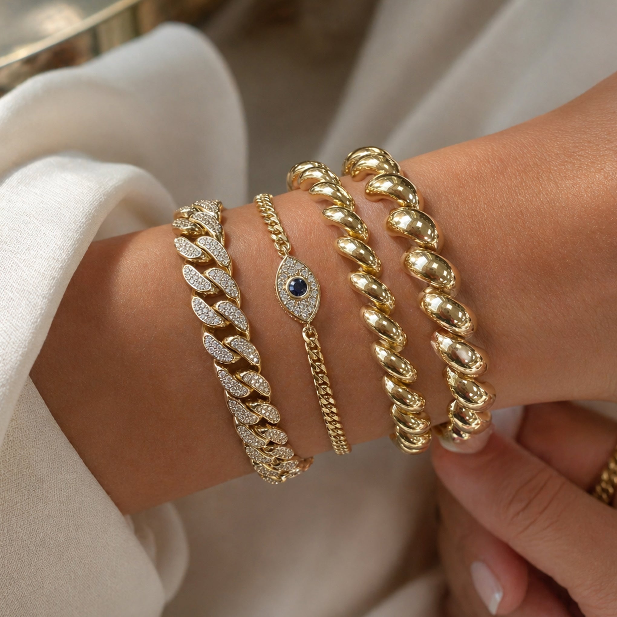 14K Gold San Marco Chain Bracelet, 6.75mm Width – Nana Bijou