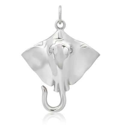 14K Gold Stingray Pendant with Diamond Eyes