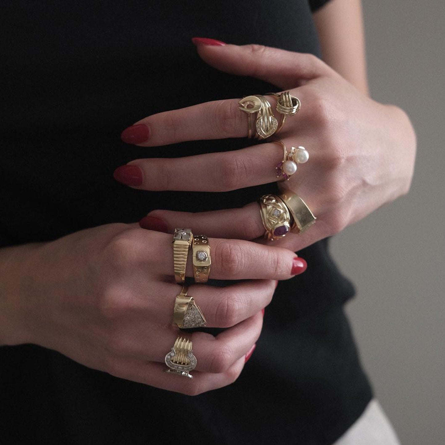 The Two Tone Diamond Polka Dot Signet 18K Ring