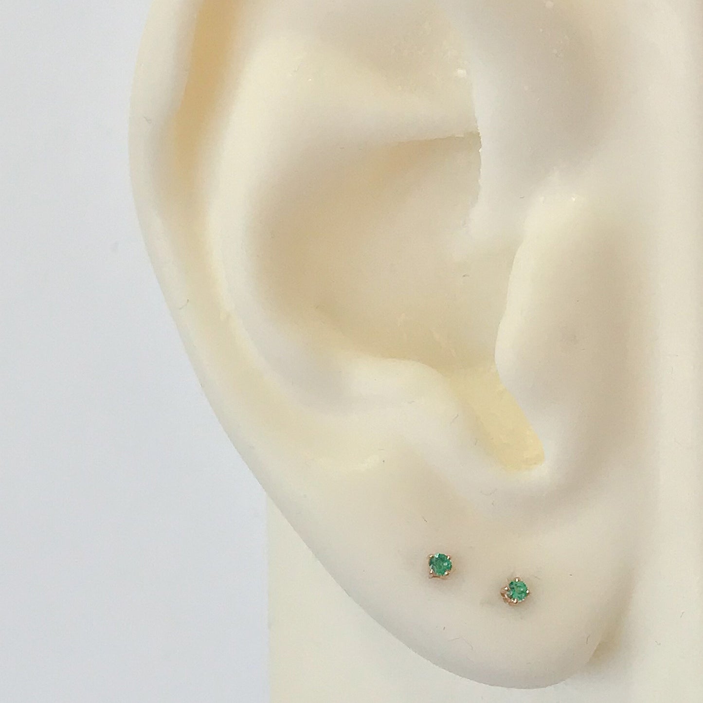 14K Gold 1mm Solitaire Emerald 4 Prong Stud Earrings