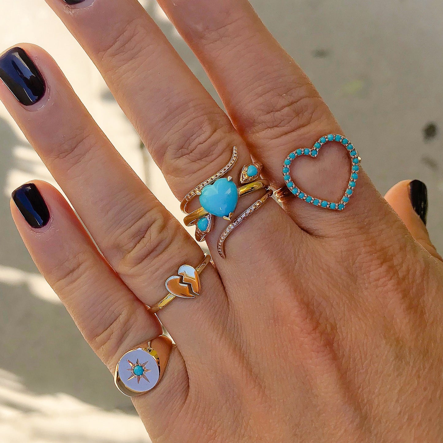 14K Gold Star Set Turquoise Round Signet Ring