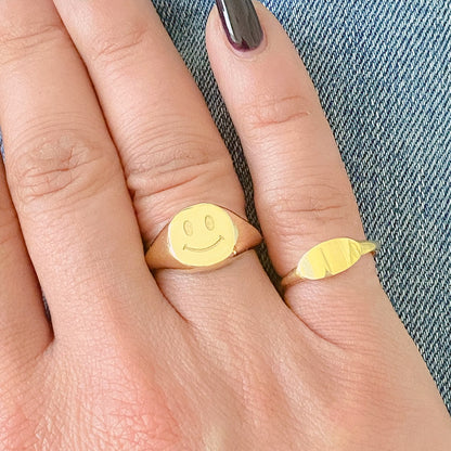 14K Gold Smiley Face Signet Ring